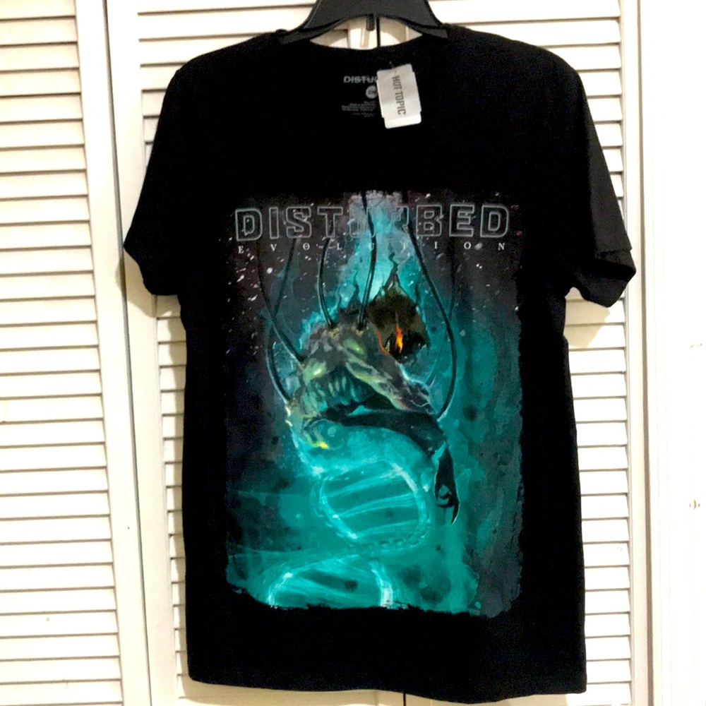 Disturbed “Evolution” size small men’s Rock Tshirt